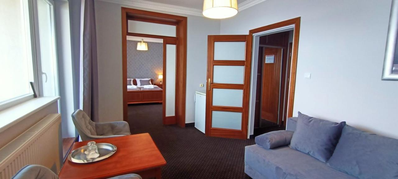 Hotel Wodnik Twoj Hotel Z Widokiem Na Morze Устроне-Морске Экстерьер фото